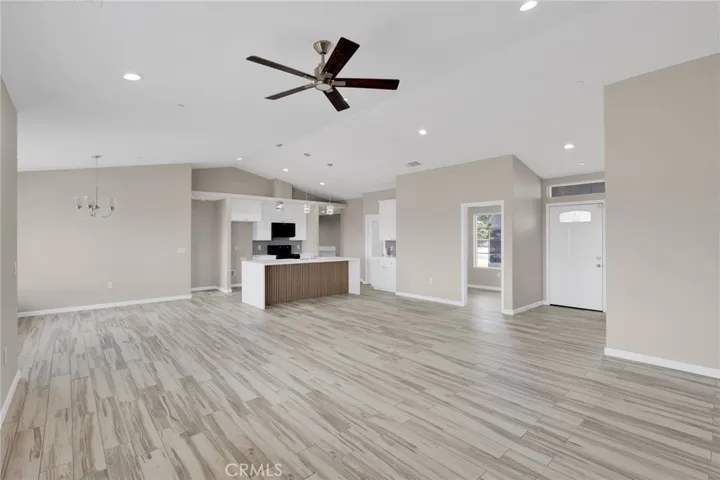 9835 Pyrite Avenue, Hesperia, California 92345