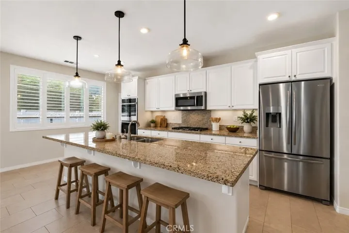 Kitchen With Breakfast Bar - Digitally Staged