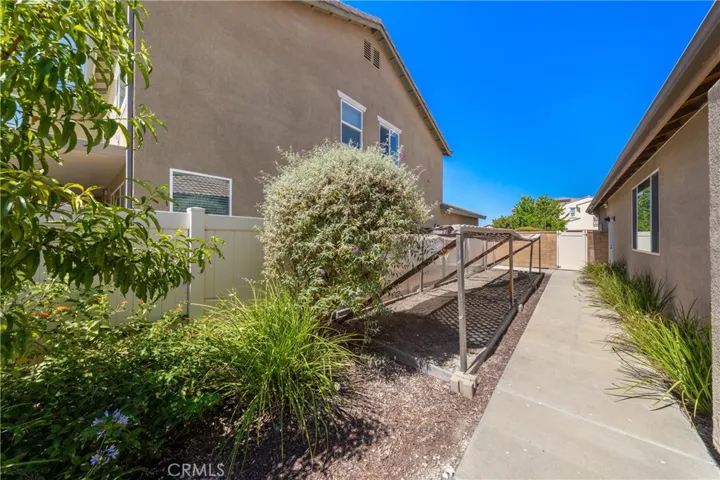 Side Yard Access