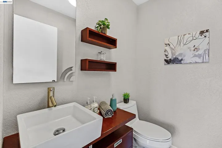 36671 Ponderosa Ct., Newark, California 94560