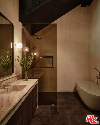 851 Strada Vecchia Road, Los Angeles, California 90077