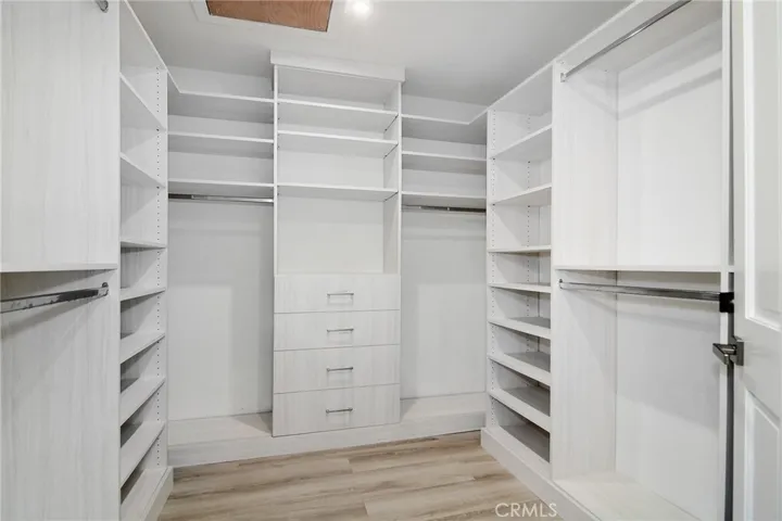 29022 Freshwater, Agoura Hills, California 91301