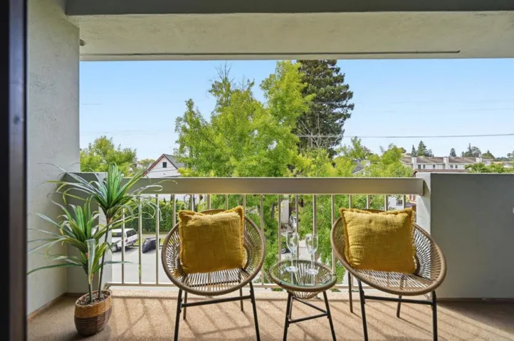 1110 Bayswater Avenue 303, Burlingame, California 94010
