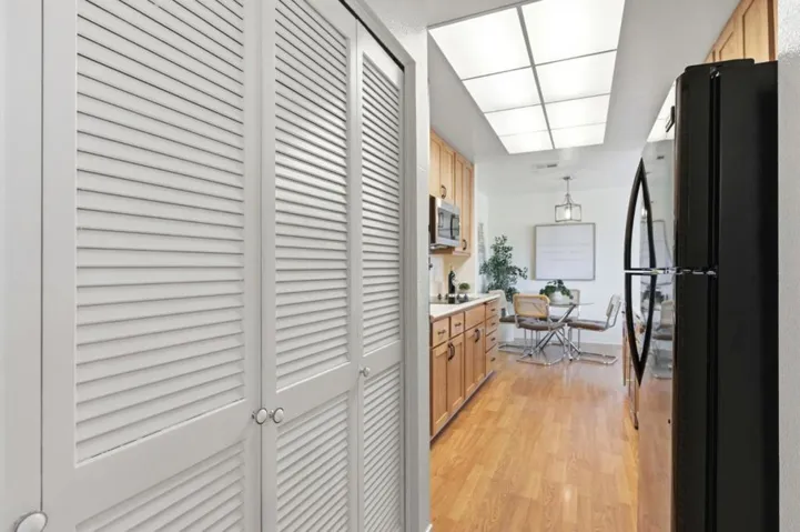1110 Bayswater Avenue 303, Burlingame, California 94010