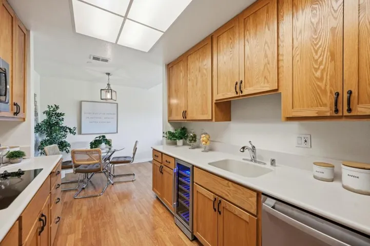 1110 Bayswater Avenue 303, Burlingame, California 94010