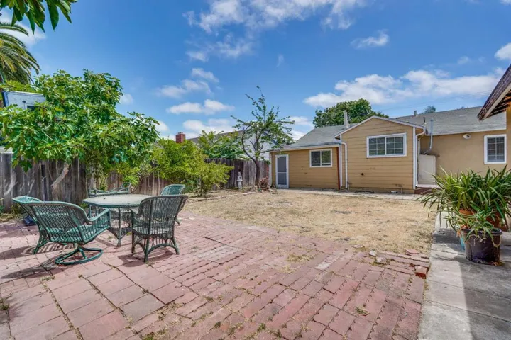 1311 Windermere Avenue, Menlo Park, California 94025