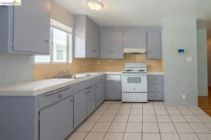 3414 64th Avenue Pl, Oakland, California 94605
