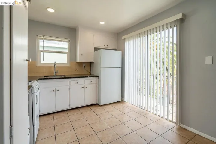 3414 64th Avenue Pl, Oakland, California 94605