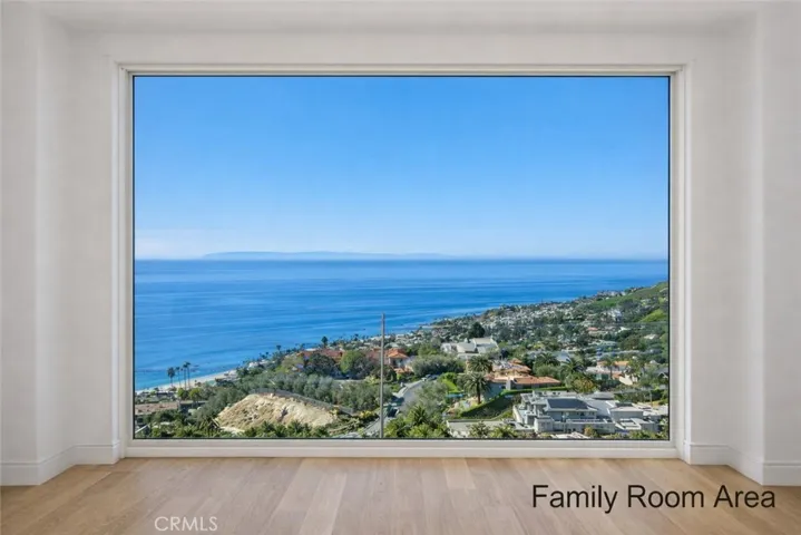 Ocean view wall to wall digitalized