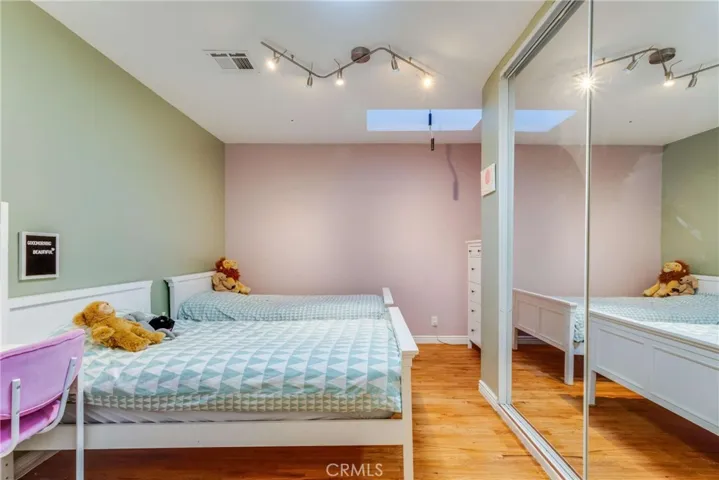 1911 N Fairview Street, Burbank, California 91505