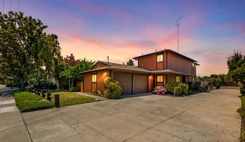 888 N Rengstorff Avenue, Mountain View, California 94043