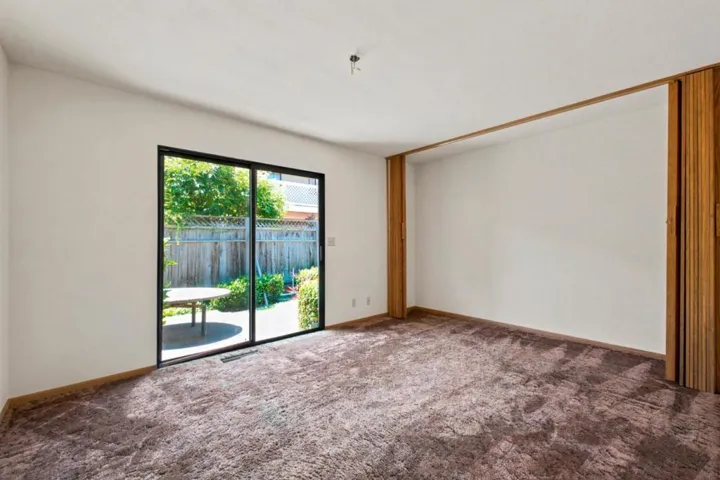 888 N Rengstorff Avenue, Mountain View, California 94043