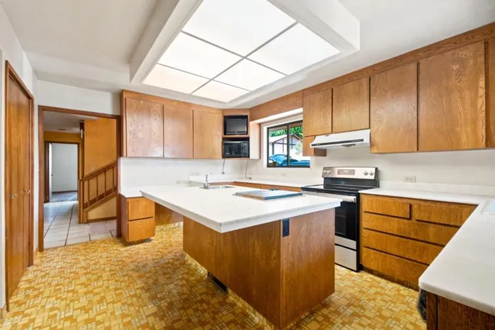 888 N Rengstorff Avenue, Mountain View, California 94043