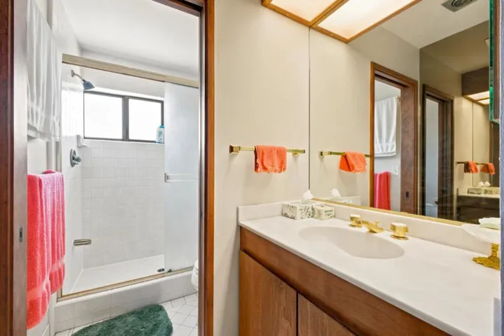 888 N Rengstorff Avenue, Mountain View, California 94043