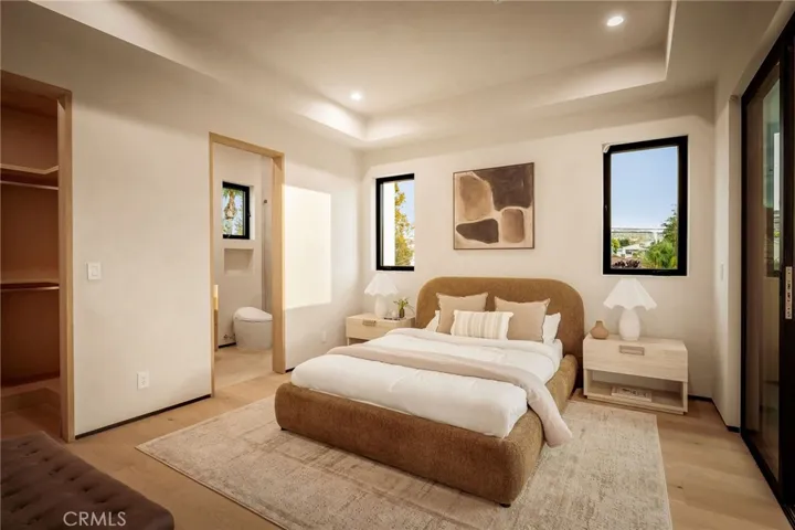 15447 Huston, Sherman Oaks, California 91403