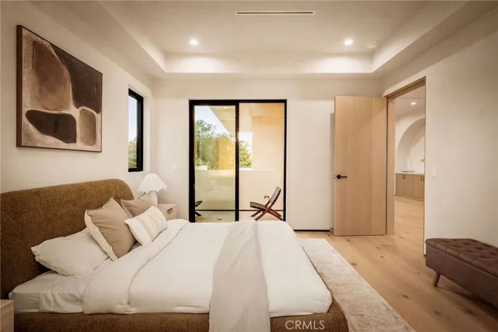 15447 Huston, Sherman Oaks, California 91403