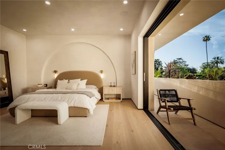 15447 Huston, Sherman Oaks, California 91403