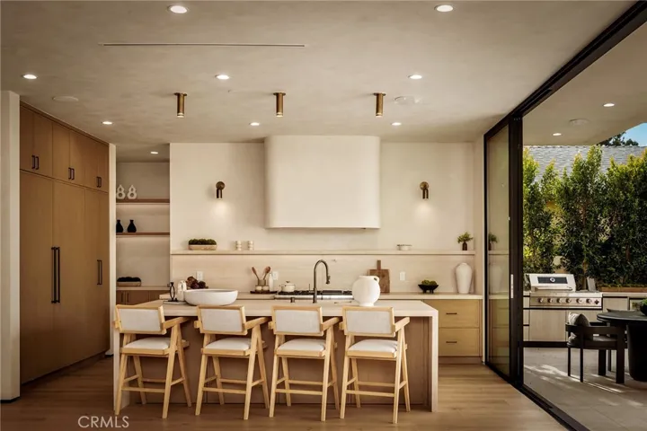15447 Huston, Sherman Oaks, California 91403