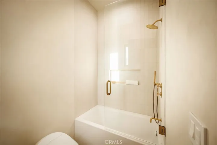 15447 Huston, Sherman Oaks, California 91403