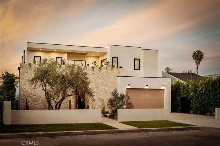 15447 Huston, Sherman Oaks, California 91403