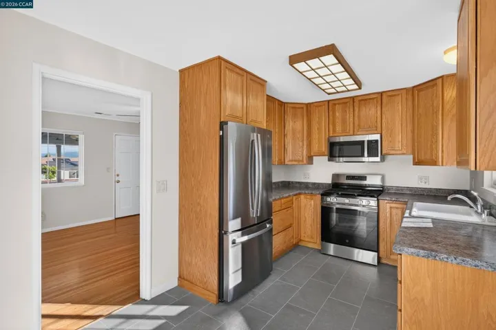 831 Fulton Way, El Sobrante, California 94803