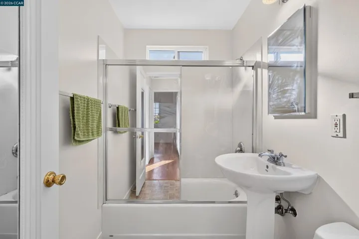 831 Fulton Way, El Sobrante, California 94803