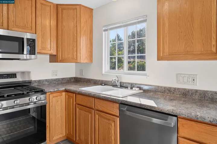 831 Fulton Way, El Sobrante, California 94803