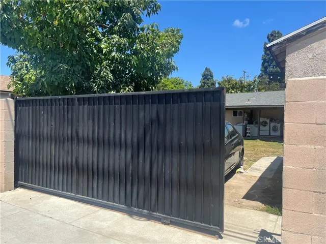 310 N Mountain View, Santa Ana, California 92703