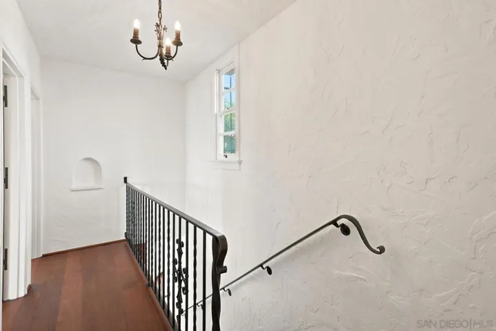 2521 Collier Ave, San Diego, California 92116
