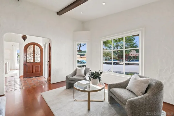 2521 Collier Ave, San Diego, California 92116