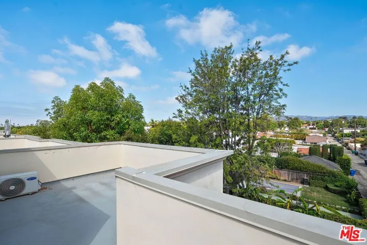 1107 Princeton Street 105, Santa Monica, California 90403