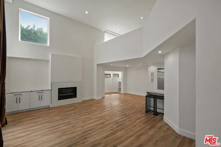 1107 Princeton Street 105, Santa Monica, California 90403