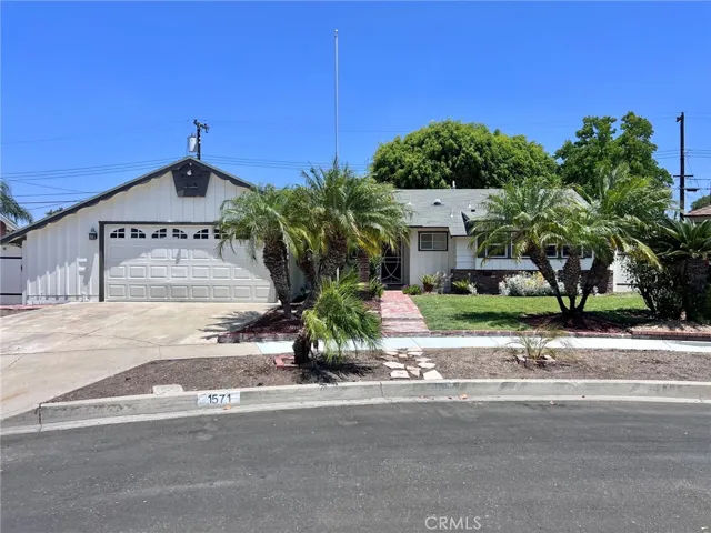 1571 W Pacific, Anaheim, California 92802