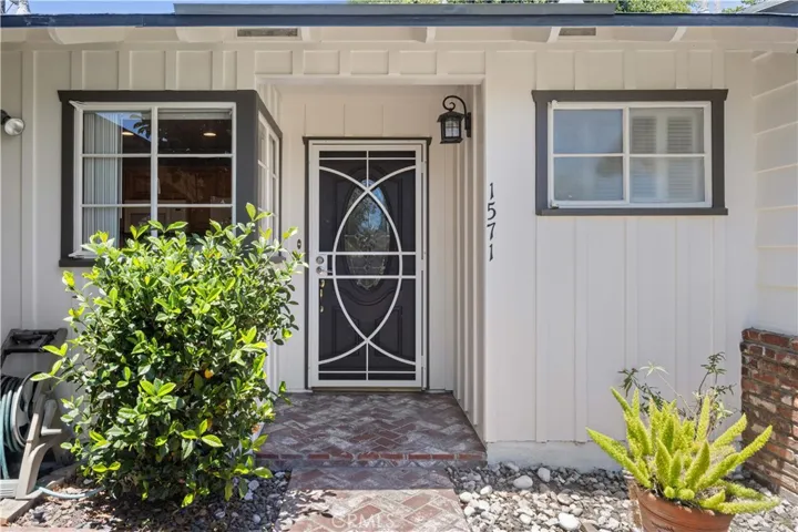 1571 W Pacific, Anaheim, California 92802