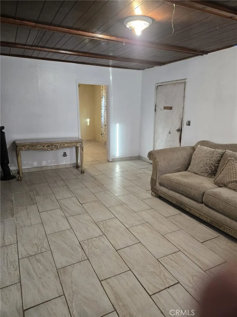 515 Crawford Street 2, Bakersfield, California 93305 — photo 4