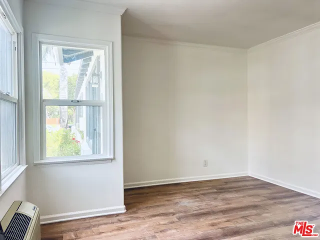 604 E Chevy Chase Drive B, Glendale, California 91205