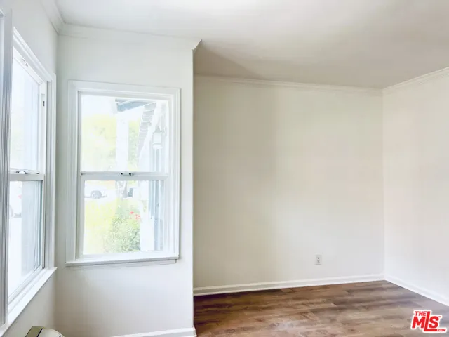 604 E Chevy Chase Drive B, Glendale, California 91205