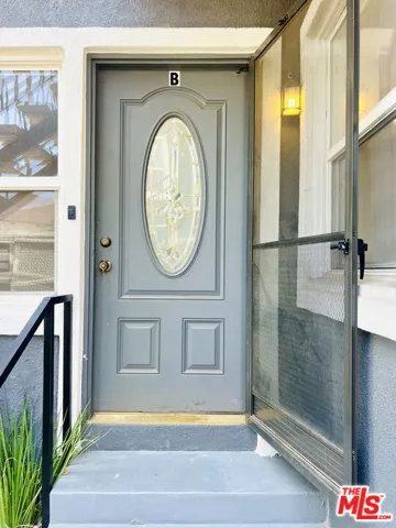 604 E Chevy Chase Drive B, Glendale, California 91205