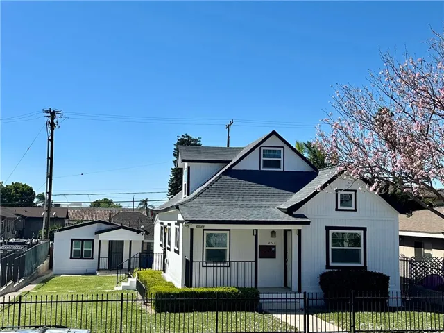 6741 Newlin Avenue A, Whittier, California 90601