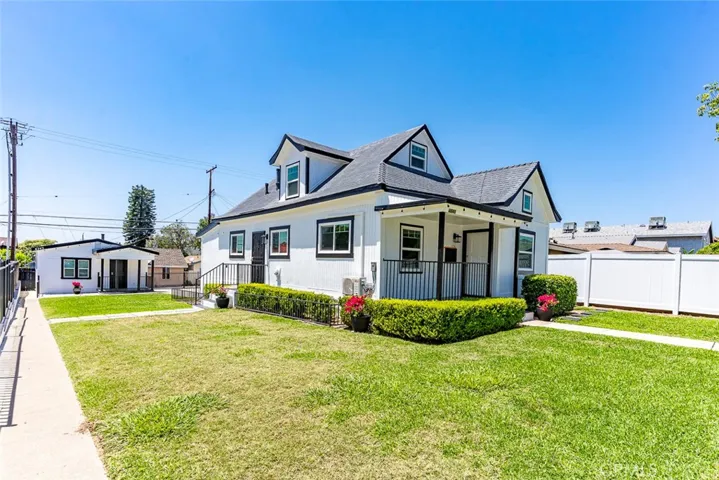 6741 Newlin Avenue A, Whittier, California 90601