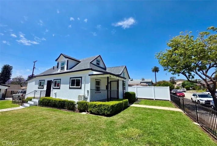 6741 Newlin Avenue A, Whittier, California 90601