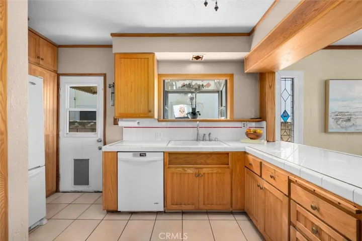 118 Glendora Avenue, Long Beach, California 90803