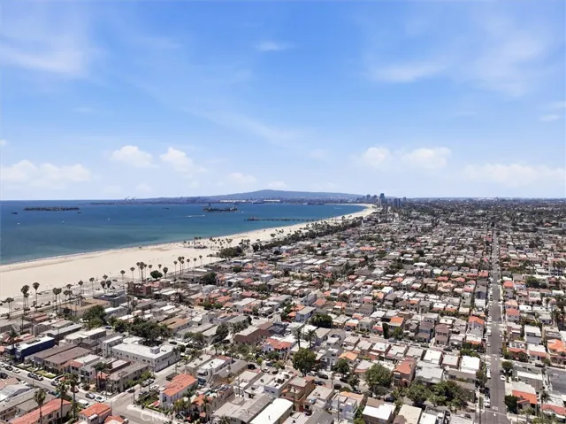 118 Glendora Avenue, Long Beach, California 90803