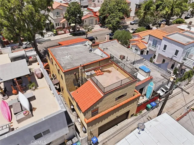 118 Glendora Avenue, Long Beach, California 90803