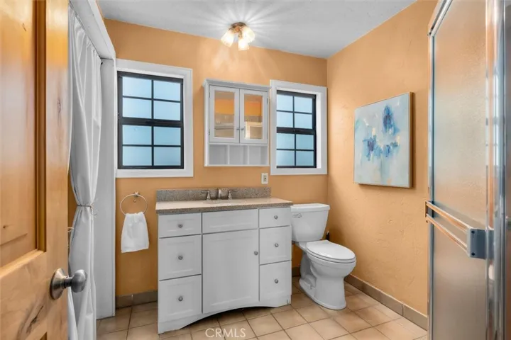 118 Glendora Avenue, Long Beach, California 90803