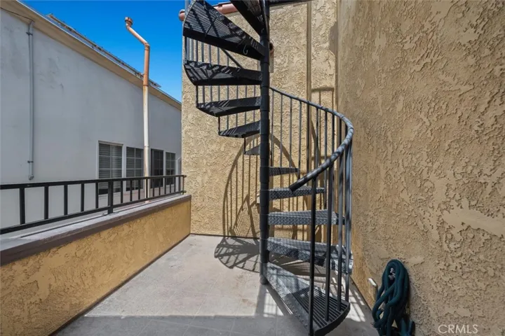 118 Glendora Avenue, Long Beach, California 90803