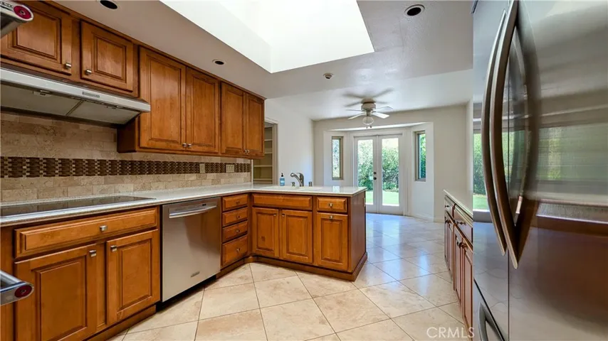 2397 N San Benito Court, Claremont, California 91711
