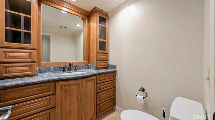 2397 N San Benito Court, Claremont, California 91711