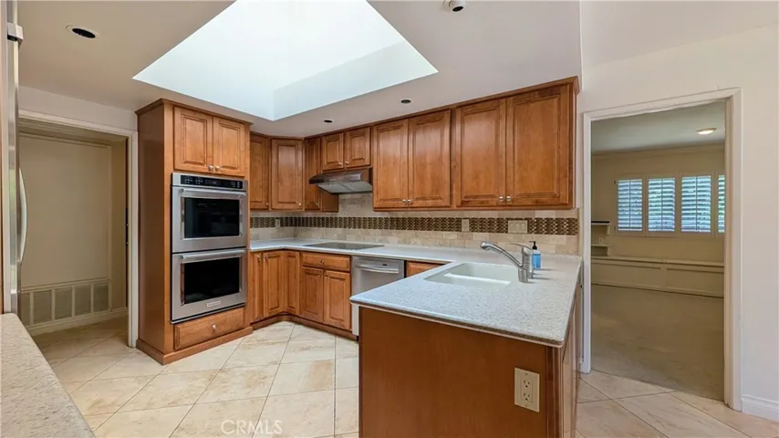 2397 N San Benito Court, Claremont, California 91711