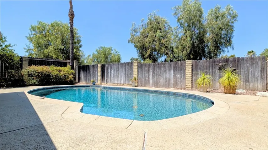 2397 N San Benito Court, Claremont, California 91711